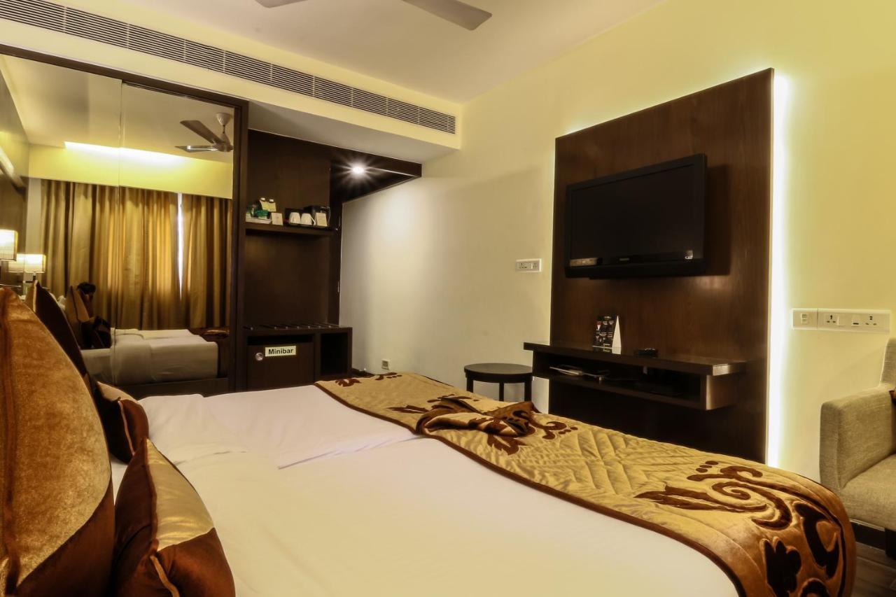 Salida Del Sol Hotel Panaji Eksteriør billede
